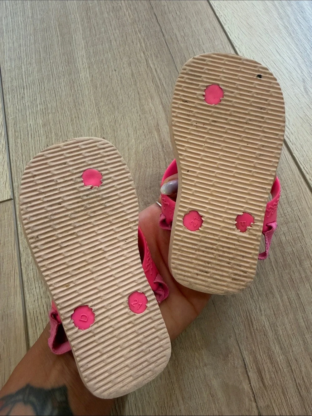 Havaianas playful kids